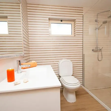 Hollywood - Sitio Calmo Com Piscina Aquecivel E Bbq - Albufeira