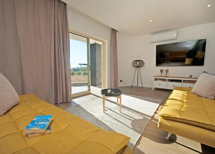 Villa Hollywood By Algarve Vacation